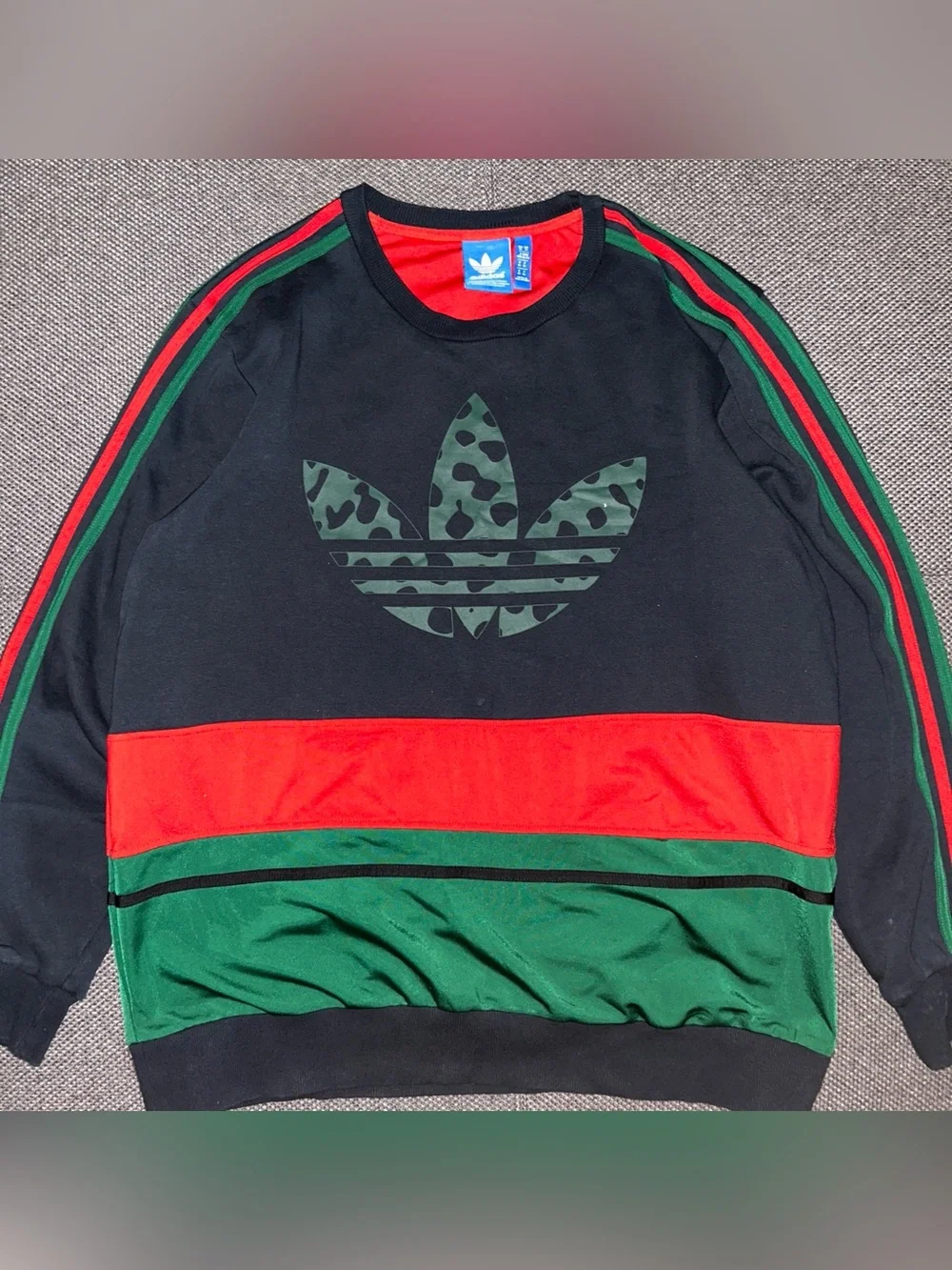 Rare Adidas Originals Treefoil Big Logo Colorblock Red/Green/Black Sweatshirt XL